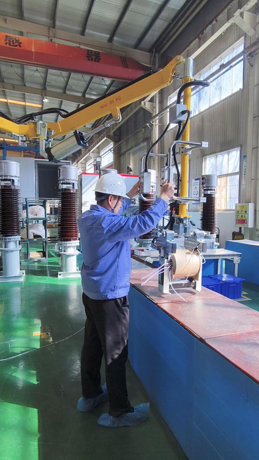 Safe and Efficient Handling of High-Voltage Insulators: The Hbtorque GMT-Y Solution